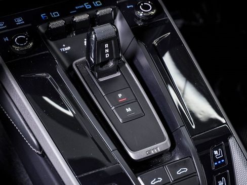 Certified 2025 Porsche 911 Carrera image 28