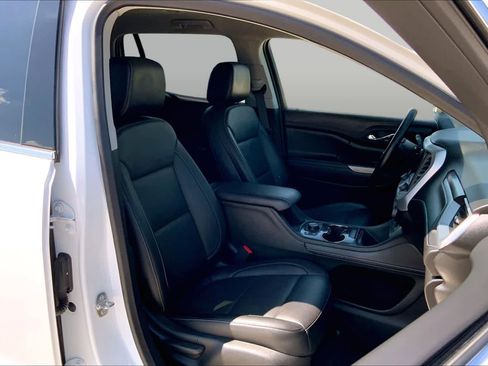 Certified 2023 GMC Acadia SLT AWD/4WD image 17