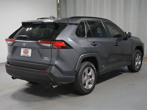 Used 2024 Toyota RAV4 XLE w/ Convenience Package image 8