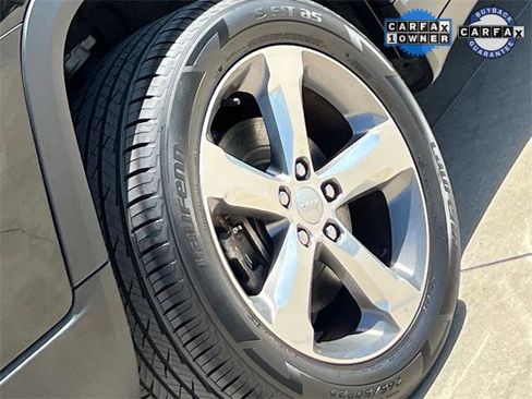 Certified 2022 Jeep Grand Cherokee L Limited image 9