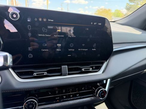 Used 2025 Chevrolet Equinox LT image 21