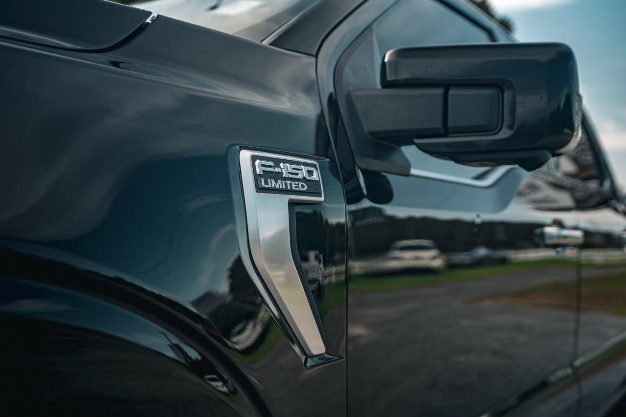 Used 2021 Ford F150 Limited AWD/4WD image 4