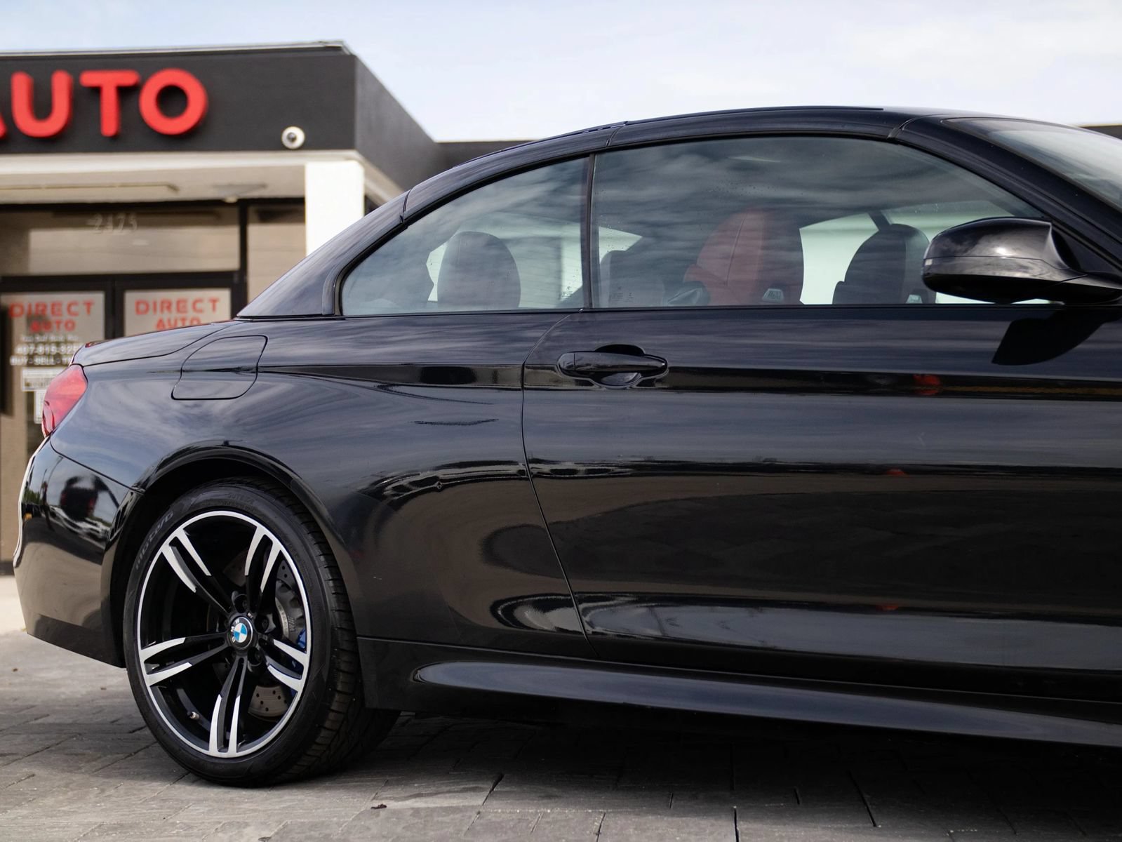 Used 2016 BMW M4 Convertible RWD image 39