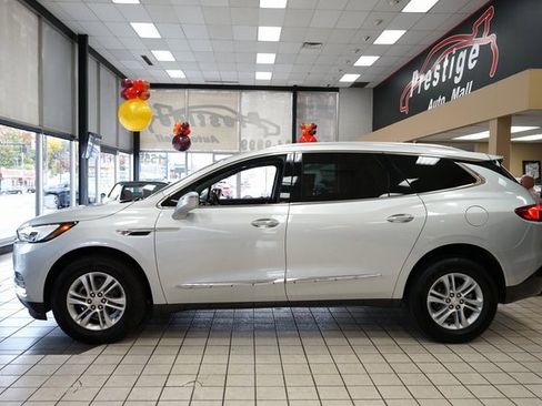 Used 2020 Buick Enclave Essence image 4