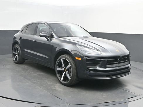 New 2026 Porsche Macan image 9