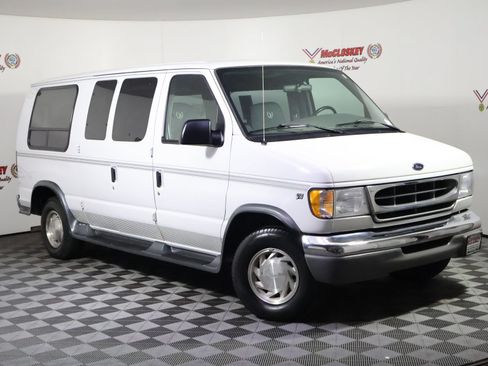 Used 2000 Ford E-150 and Econoline 150 RWD image 13