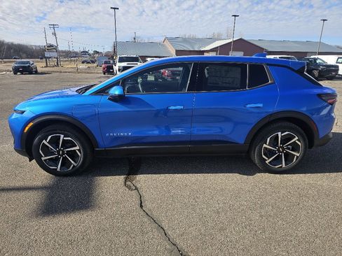 New 2026 Chevrolet Equinox EV LT w/ Comfort Package AWD/4WD image 2