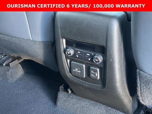 Used 2024 Buick Enclave Premium image 13