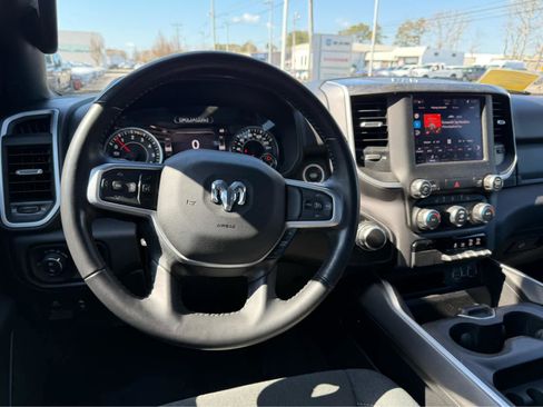 Used 2022 RAM 1500 Big Horn AWD/4WD image 16