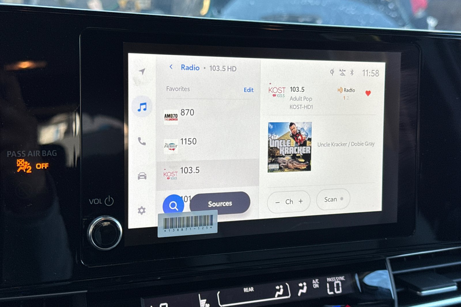 Certified 2026 Toyota Sienna LE FWD image 26