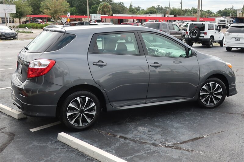 Used 2010 Toyota Matrix w/ PWR Pkg FWD image 5