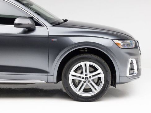 Used 2021 Audi Q5 e Premium w/ Convenience Package image 37