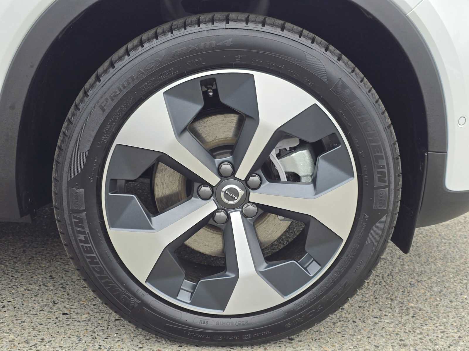 Used 2026 Volvo XC40 B5 Plus w/ Protection Package Premier AWD/4WD image 9