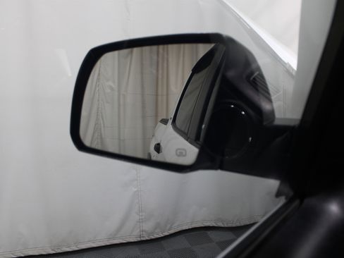 Used 2016 Toyota Tundra SR5 w/ SR5 Upgrade Package image 12