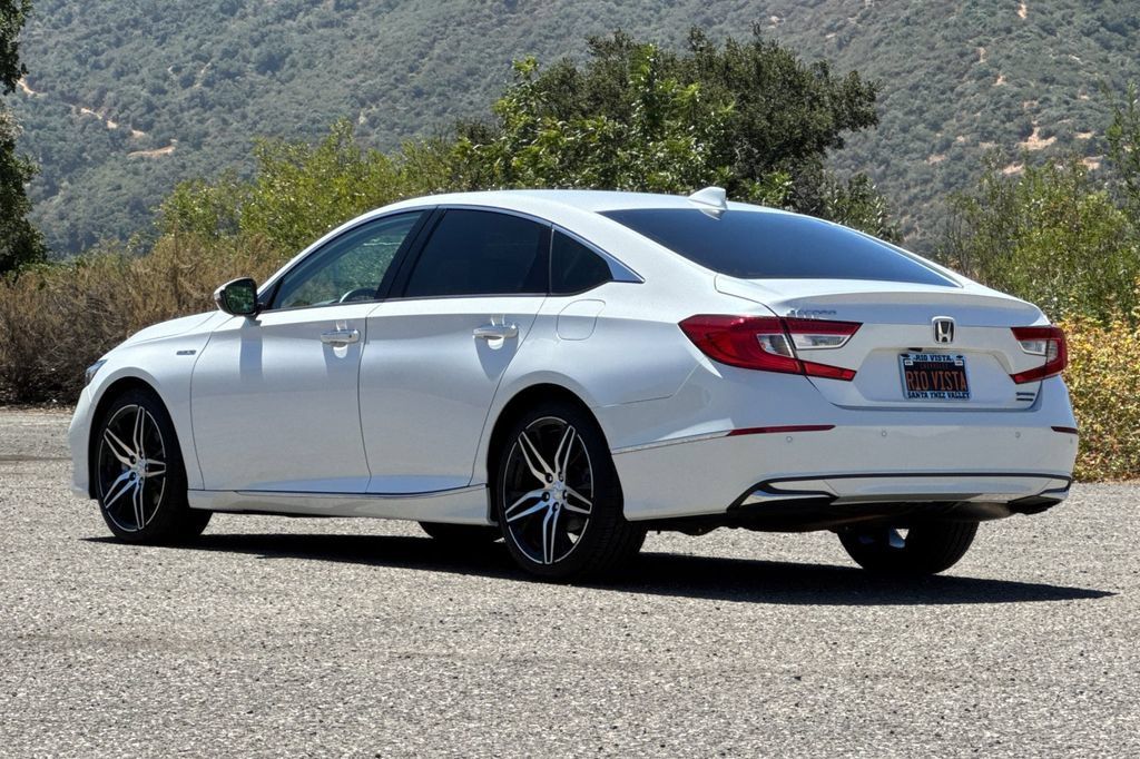Used 2022 Honda Accord Touring image 6