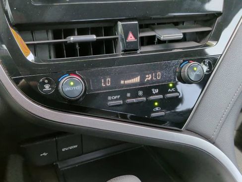 Used 2023 Toyota Camry LE FWD image 25