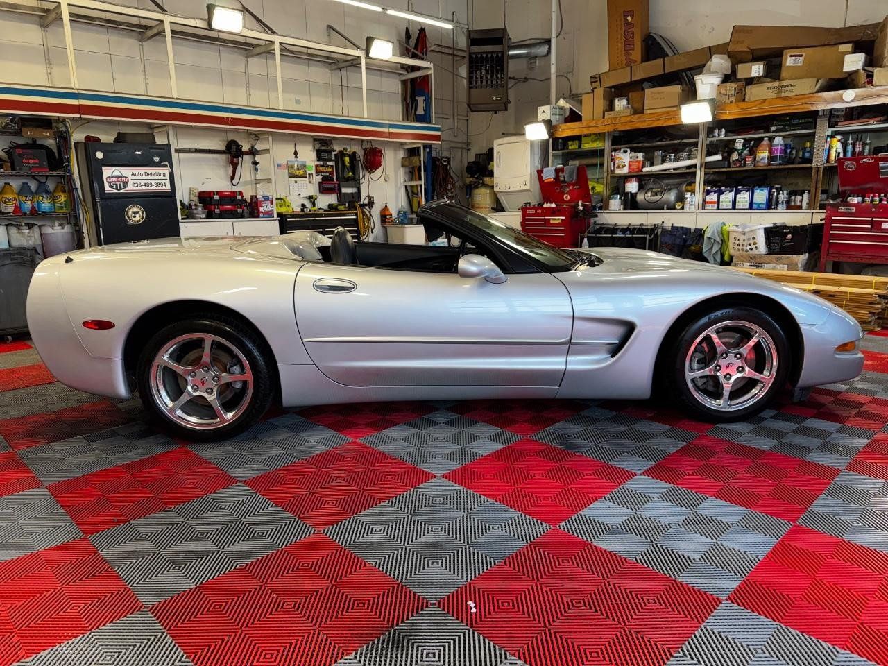 Used 2002 Chevrolet Corvette Convertible w/ Preferred Equipment Group2 RWD image 11