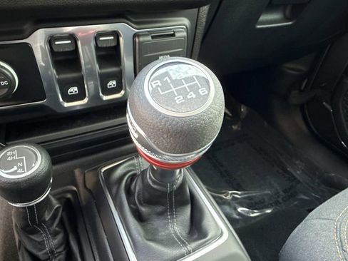 Used 2024 Jeep Wrangler Sport S image 29