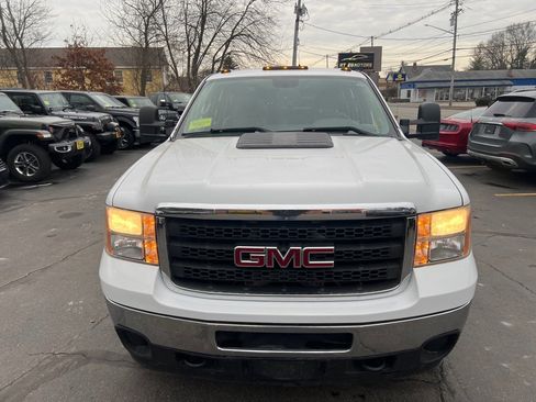 Used 2013 GMC Sierra 2500 W/T w/ Snow Plow Prep Package image 8