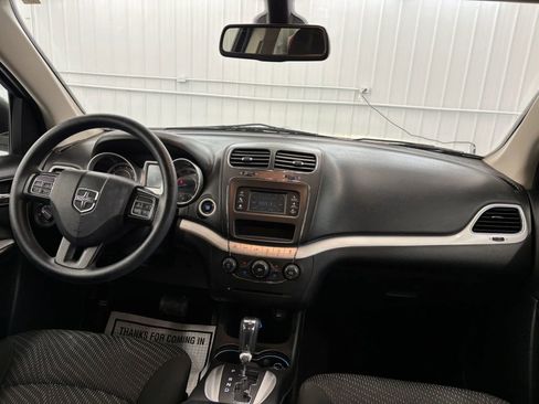 Used 2020 Dodge Journey SE w/ Blacktop Package FWD image 35