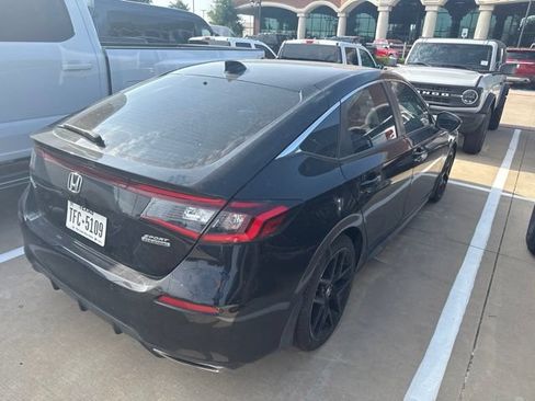 Used 2023 Honda Civic Sport Touring image 3