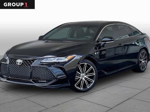 Used 2019 Toyota Avalon Touring w/ Advanced Safety Package FWD image 1