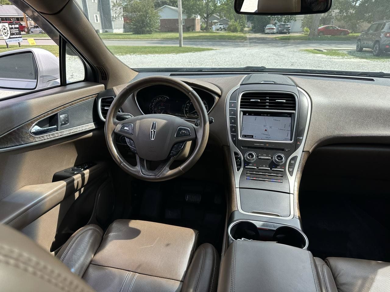Used 2016 Lincoln MKX Reserve w/ Climate Package AWD/4WD image 10