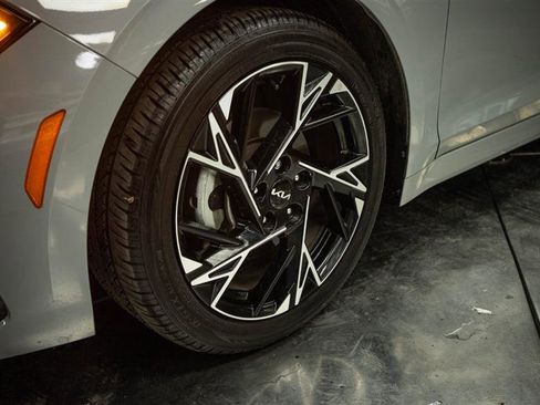 Used 2025 Kia K5 GT-Line w/ GT-Line Premium Package FWD image 3