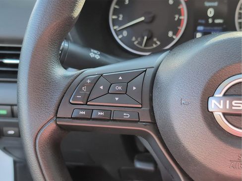 Used 2024 Nissan Sentra S FWD image 23