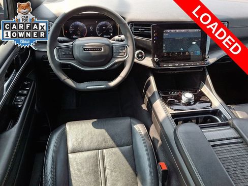 Used 2024 Jeep Wagoneer L Series II w/ Flexible Seating Group AWD/4WD image 12