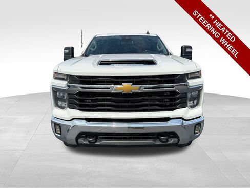 Used 2025 Chevrolet Silverado 2500 LT AWD/4WD image 11