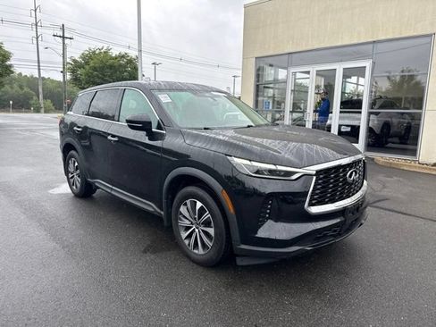Certified 2023 INFINITI QX60 Pure AWD/4WD image 2