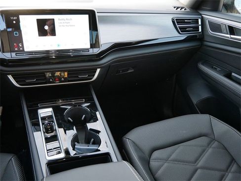 New 2026 Volkswagen Atlas Cross Sport SE image 10