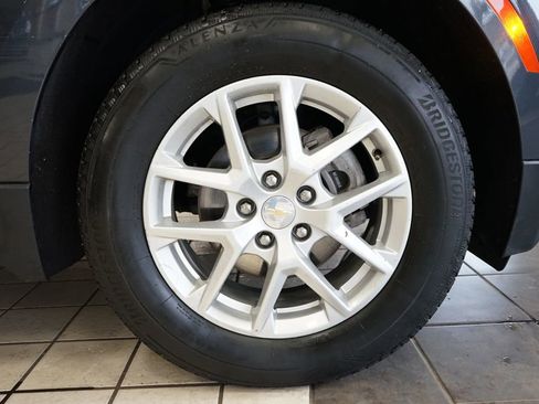 Used 2023 Chevrolet Equinox LT image 49