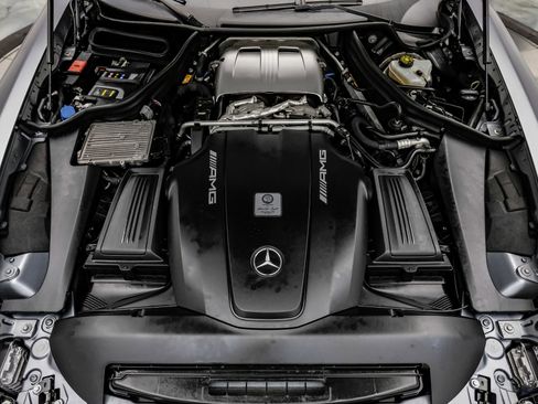 Used 2019 Mercedes-Benz AMG GT C image 3