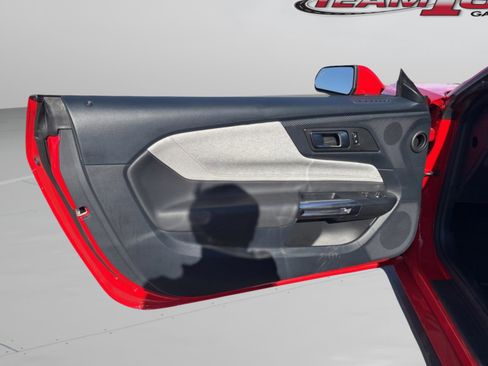 Used 2024 Ford Mustang Coupe image 25