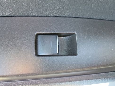 Used 2022 Toyota Camry XSE w/ Carpet Mat Package (TMS) image 15