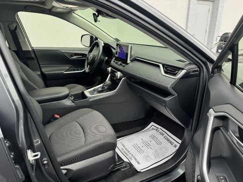 Used 2023 Toyota RAV4 XLE w/ Convenience Package image 12