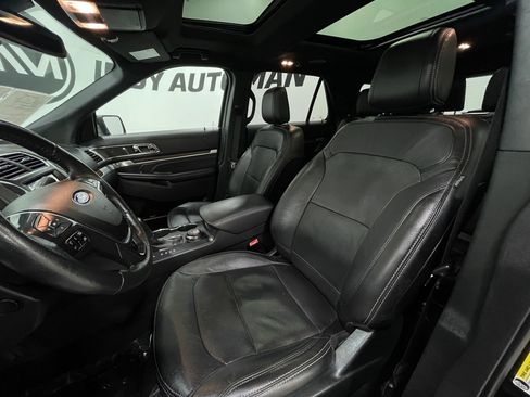 Used 2018 Ford Explorer Limited w/ Equipment Group 301A image 14