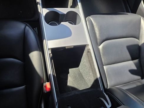 Used 2021 Tesla Model 3 Standard Range Plus RWD image 28