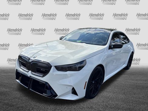 Used 2026 BMW M5 AWD/4WD image 5