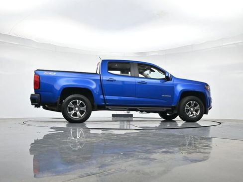 Used 2019 Chevrolet Colorado Z71 AWD/4WD image 35