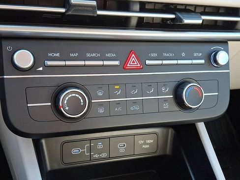 Used 2025 Hyundai Tucson SE AWD/4WD image 15