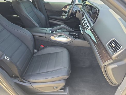 Used 2024 Mercedes-Benz GLE 450 4MATIC image 10