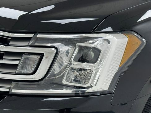 Used 2021 Ford Expedition Max Limited image 32