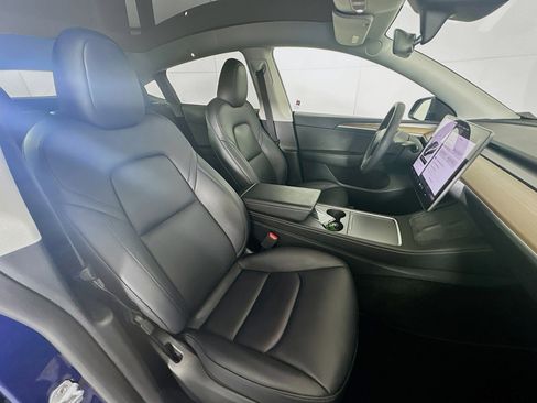 Used 2024 Tesla Model Y Long Range image 29