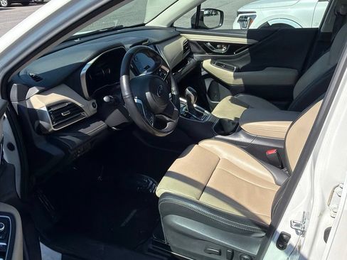 Used 2024 Subaru Outback Limited AWD/4WD image 2