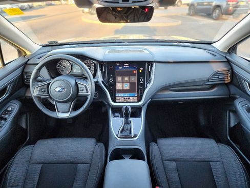 Certified 2022 Subaru Outback Premium image 2