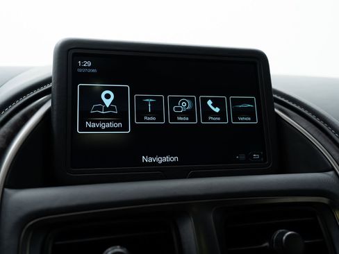 Used 2023 Aston Martin DB11 V12 image 33