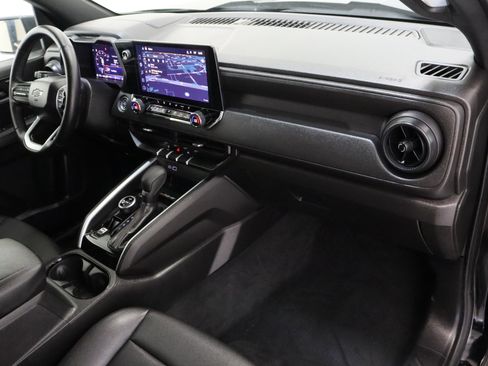 Used 2025 Chevrolet Colorado Trail Boss image 37